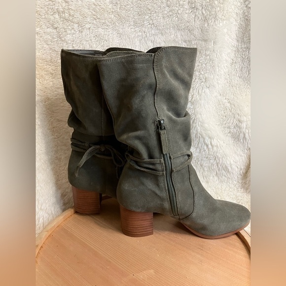 EUC Violet & Red Green Suede Leather Bow Janine Boots Size 6 - Picture 5 of 9